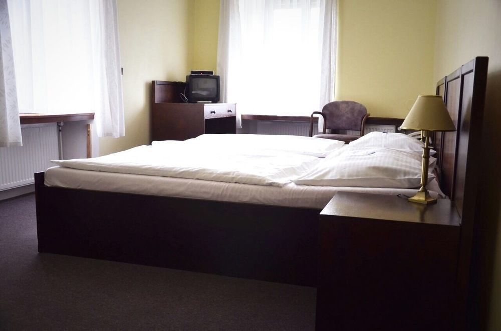 Hotel Celerin 텔치 외부 사진